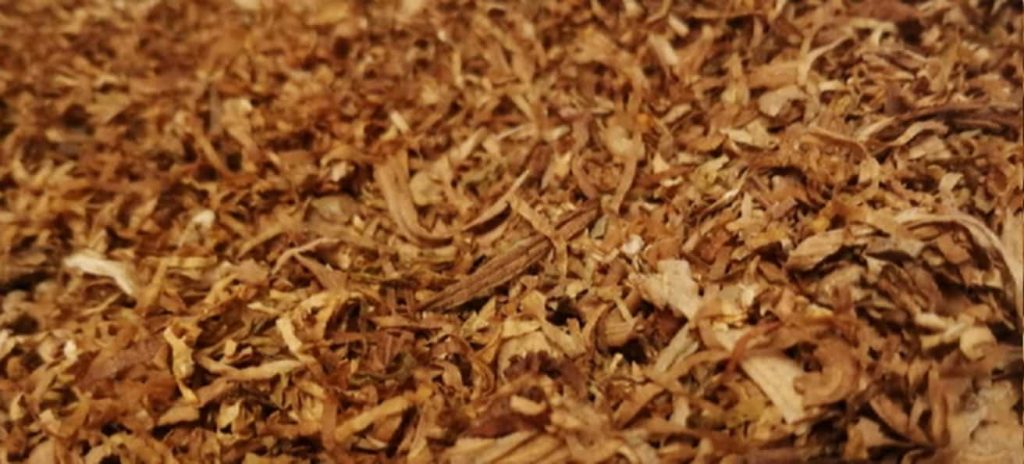 Expanded tobacco stems in a tobacco blend